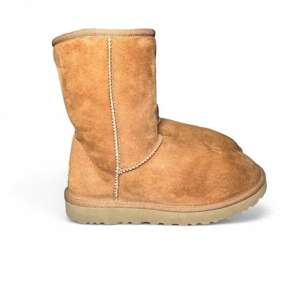 UGG Australia Classic Short Chestnut Suede Sheepskin Boots Women’s Size 8 - Picture 3 of 8